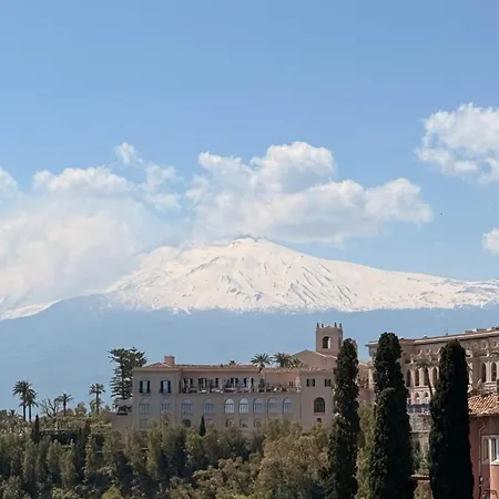 Casa Perla Taormina-giardini Naxos